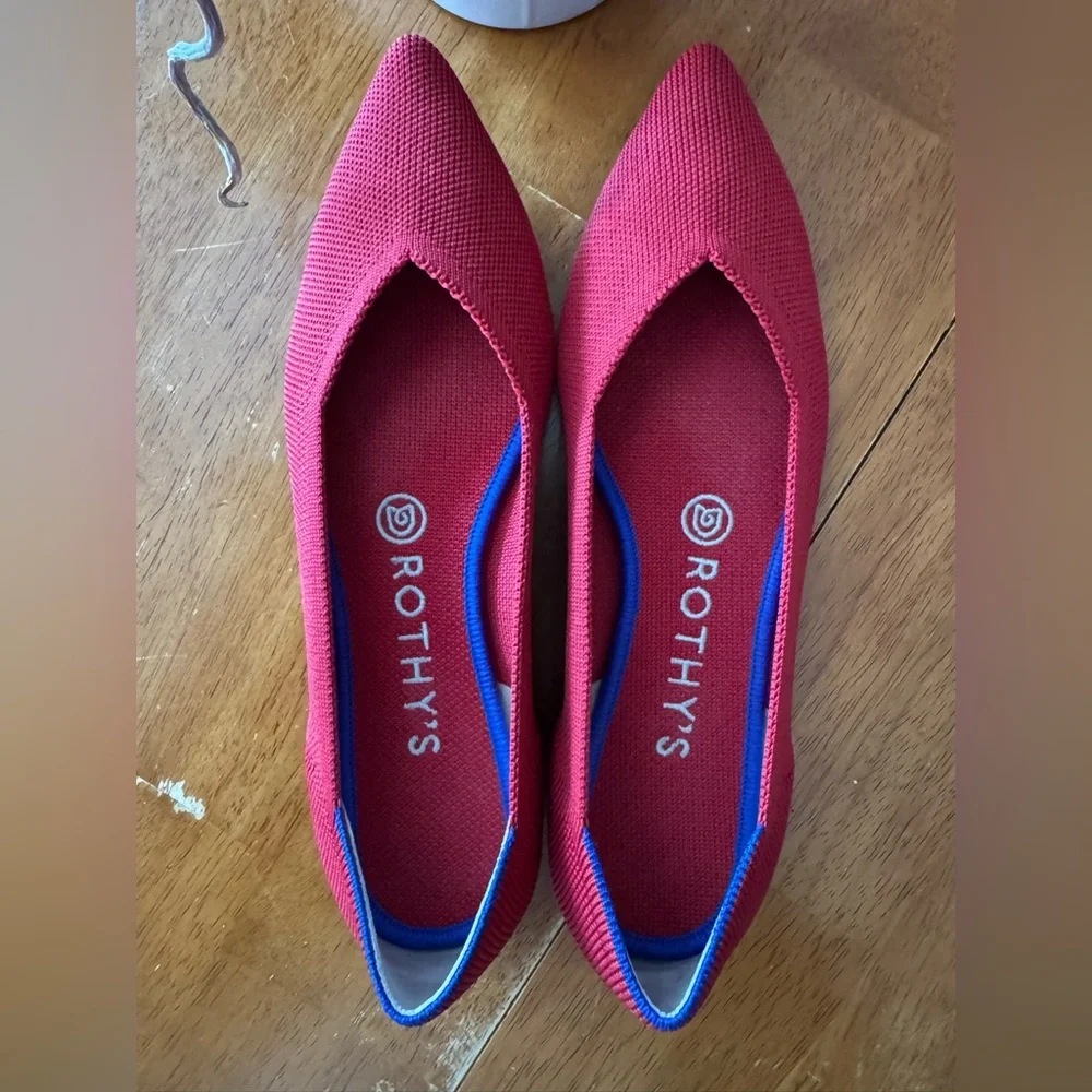 Rothy's Red Pointed Toe Flats with Blue Heel Trim Size 8 - Picture 8 of 11